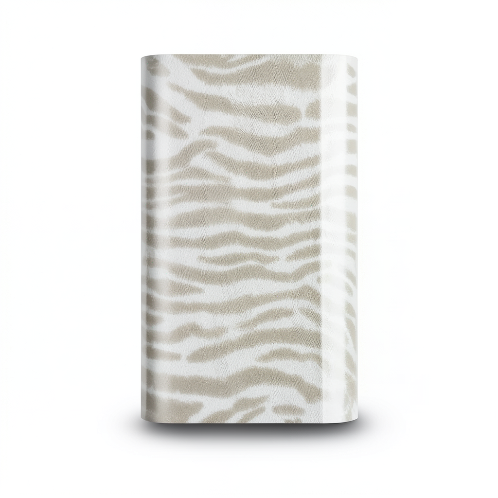Classic Wallpaper Vinyl Sheath 15.6m x 106cm White and Brown