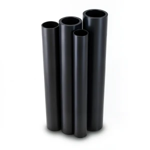 مواسير HDPE بولي ايثيلين عالي الكثافة PE 100 ضغط 12.5 بار قطر 710 مم سمك 52.2 مم لون أسود