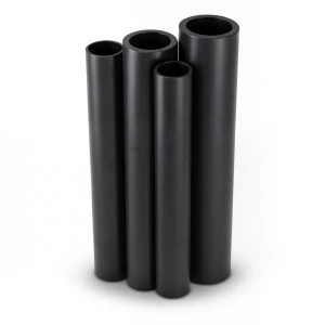 مواسير HDPE بولي ايثيلين عالي الكثافة PE 100 ضغط 12.5 بار قطر خارجي 1600 مم سمك 117.6 مم لون أسود