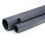 مواسير UPVC ضغط اسمي 15 بار مقاس 1 إنش سمك 2.2 مم لون رمادي غامق