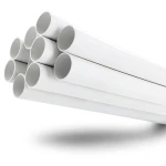 أنابيب UPVC ضغط اسمي 8.6 بار مقاس ½ 1 إنش سمك 1.52 مم لون أبيض