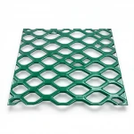 PVC Coated Expanded Metal   Thickness 2.7 mm Size 1×2 meters