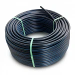 لفة أنابيب بلاستيك HDPE ضغط  12.5 بار [PE 100] قطر خارجي 90 مم  SDR 13.6  لون اسود مع خط ازرق | مصنع المنى