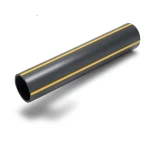 مواسير بلاستيك HDPE ضغط 8 بار PE 80، قطر خارجي 560 مم، سماكة 50.9 مم أسود مع خطوط صفراء