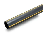 مواسير HDPE ضغط 4.8 بار PE 80 قطر خارجي 450 مم سماكة 25.6 مم أسود مع خطوط صفراء