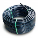 لفة أنابيب بلاستيك بولي ايثيلين عالي الكثافة ضغط  12.5 بار [PE 100] قطر خارجي 25 مم  SDR 13.6  لون اسود مع خط ازرق | مصنع المنى