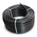 لفة أنابيب بلاستيك HDPE ضغط 12.5 بار PE 100 قطر خارجي 32 مم سمك SDR 13.6 لون أسود
