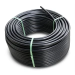 لفة أنابيب بلاستيك HDPE ضغط 12.5 بار PE 100 قطر خارجي 32 مم سمك SDR 13.6 لون أسود