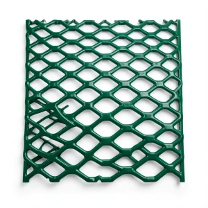 شبك بقلاوة حديد مطلي PVC سماكة 2.7 مم مقاس 1.22×2.44 متر