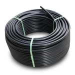 لفة أنابيب HDPE ضغط 8 بار PE 80 قطر خارجي 75 مم SDR 17 لون أسود