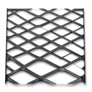 Hot Rolled Black Steel Expanded Metal Mesh Thickness 1.4 mm Width 1.22 m Length 3 m