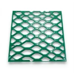 شبك بقلاوة حديد مطلي PVC سماكة 1.8 مم مقاس 1×2 متر