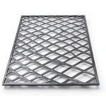 Hot Rolled Steel Expanded Metal Mesh Thickness 6 mm Width 1.22 m Length 5 m, Black