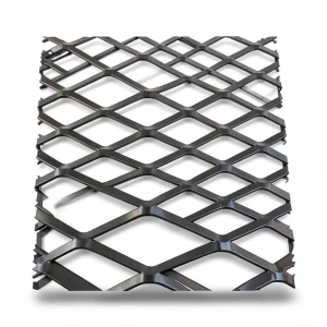 Hot Rolled Steel Expanded Metal Mesh 1.4 mm Thickness 2.44 m Width 1 m Length, Black