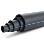 أنبوب بلاستيك HDPE ضغط اسمي 8 بار PE 80 قطر خارجي 250 مم SDR 17 أسود مع خطوط زرقاء
