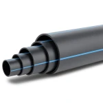 مواسير بلاستيك HDPE ضغط 10 بار PE 100 قطر خارجي 560 مم SDR 17 لون أسود مع خط أزرق