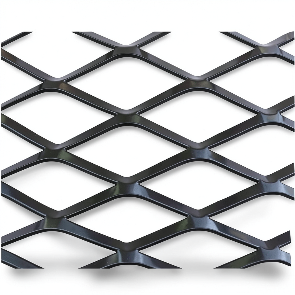 Hot Rolled Black Steel Expanded Metal Mesh 1.2 mm Thickness 2.44 m Width 7 m Length