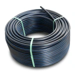 لفة أنابيب بلاستيك HDPE ضغط 12.5 بار PE 100 قطر خارجي 125 مم SDR 13.6 أسود مع خط أزرق