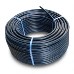 لفة أنابيب بلاستيك HDPE ضغط 12.5 بار PE 100 قطر خارجي 125 مم SDR 13.6 أسود مع خط أزرق