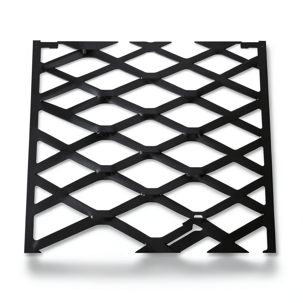 Hot Rolled Black Steel Expanded Metal Mesh Bahri 2.8 mm Thickness 1.22 m Width 3 m Length