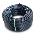 لفة أنابيب بلاستيك HDPE ضغط 12.5 بار PE 100 قطر خارجي 125 مم SDR 13.6 أسود مع خط أزرق