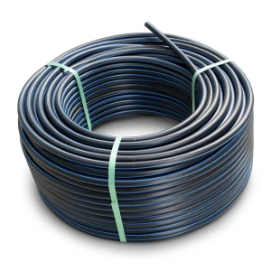 لفة أنابيب بلاستيك HDPE ضغط 6.3 بار PE 100 قطر خارجي 75 مم SDR 26 لون أسود مع خط أزرق