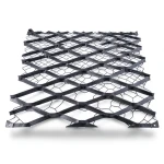 Hot Rolled Black Steel Expanded Metal Mesh 2.7 mm Thickness 1.22m Width 6m Length