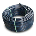 لفة أنابيب بلاستيك HDPE ضغط 16 بار PE 100، قطر خارجي 40 مم SDR 11، أسود مع خطوط زرقاء