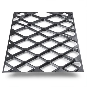 Hot Rolled Black Steel Expanded Metal Mesh Bahri 1.4 mm Thickness 2.44 m Width 5 m Length