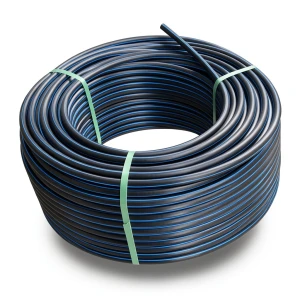لفة أنابيب HDPE ضغط 10 بار PE 100 قطر خارجي 32 مم SDR 17 لون أسود مع خط أزرق