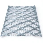Galvanised Steel Expanded Metal Mesh Bahri 1.4 mm Thickness 1.22 m Width 6 m Length