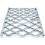 شبك حديد مجلفن بقلاوة بحري سماكة 2.7 ملم عرض 2.44 متر طول 5 متر