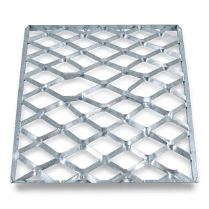 شبك حديد مجلفن بقلاوة بحري سماكة 5.8 mm عرض 2.44 m طول 4 m