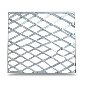 Galvanised Steel Expanded Metal Mesh Bahri 6 mm Thickness 2.44 m Width 6 m Length | Bait Al Tatawor