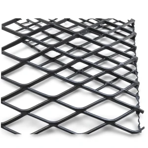 Hot Rolled Black Steel Expanded Metal Mesh 1.7 mm Thickness 1.22 m Width 5 m Length