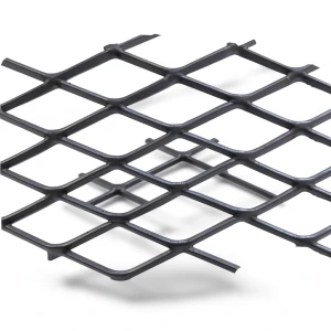 Hot Rolled Black Steel Expanded Metal Mesh 2.8 mm Thickness 1.22 m Width 3 m Length