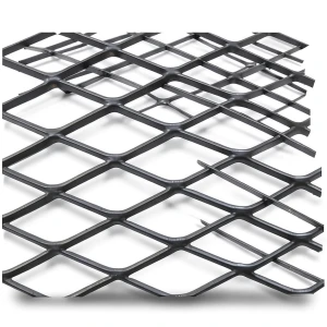 Hot Rolled Black Steel Expanded Metal Mesh Khaleeji 3.8 mm Thickness 1.22 m Width 4 m Length