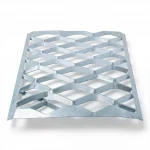 Galvanized Steel Expanded Metal Mesh  [Mazyoon] Thickness 2.8 mm Width 1.22 meter Length 4 M | Bait Al Tatawor Company