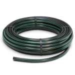 لفة أنابيب بلاستيك HDPE ضغط 6 بار PE 63 قطر خارجي 32 مم SDR 17.6 أسود مع خطوط خضراء