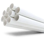 أنابيب UPVC ضغط اسمي 8.6 بار مقاس ½ 1 إنش سمك 1.52 مم لون أبيض