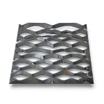 Hot Rolled Black Steel Expanded Metal Mesh Thickness 1.5 mm Width 1.22 m Length 2 m