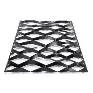Hot Rolled Black Steel Expanded Metal Mesh Thickness 1.8 mm Width 1.22 m Length 4 m