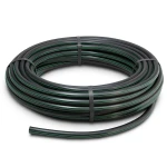لفة أنابيب HDPE بلاستيكية ضغط اسمي 6.2 بار PE 63، قطر خارجي 90 مم SDR 13.6 أسود مع خطوط خضراء