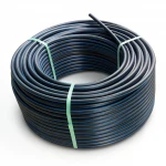 لفة أنابيب HDPE ضغط  9.9 بار [PE 100] قطر خارجي 32 مم  SDR 13.6  لون اسود مع خط ازرق | مصنع المنى