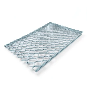 Galvanized Steel Expanded Metal Mesh Thickness 4.8 mm Width 1.22 m Length 4 m