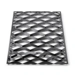Hot Rolled Black Steel Expanded Metal Mesh Thickness 1.4 mm Width 2.44 m Length 2 m