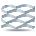 Galvanized Steel Expanded Metal Mesh Thickness 2.8 mm Width 2.44 m Length 4 m