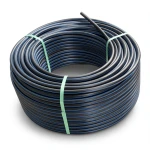لفة أنابيب HDPE ضغط 3.2 بار PE 100 قطر خارجي 63 مم SDR 41 أسود مع خطوط زرقاء