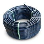 لفة أنابيب بلاستيك HDPE ضغط 3.2 بار PE 100، قطر 90 مم SDR 41 أسود مع أزرق