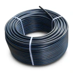 لفة أنابيب HDPE ضغط 3.2 بار PE 100، قطر خارجي 125 مم، SDR 41 أسود مع خطوط زرقاء